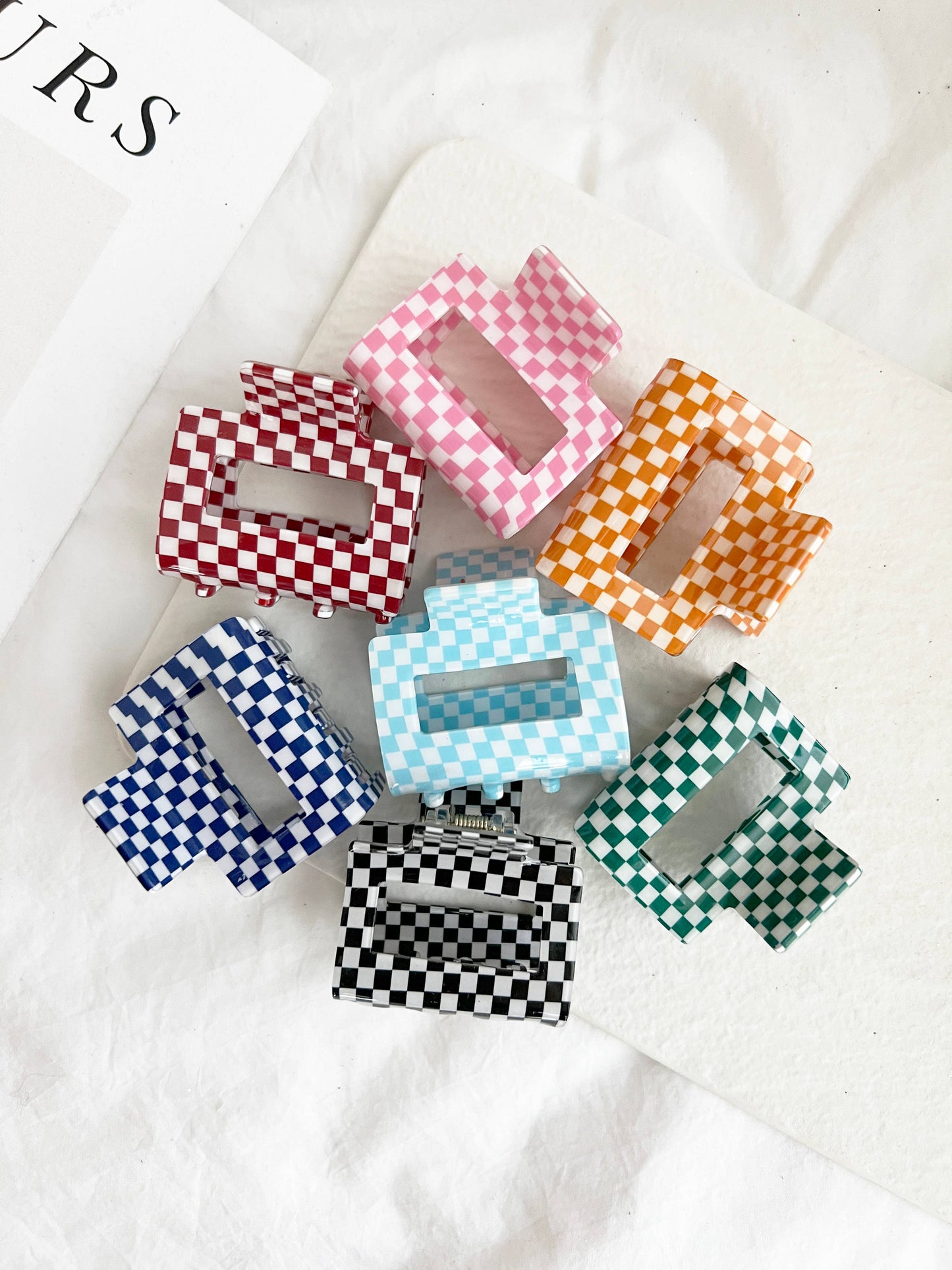 2" Chess Checkered Clips