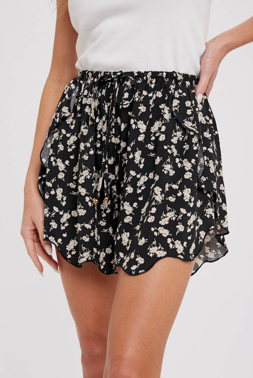 Tulip shorts